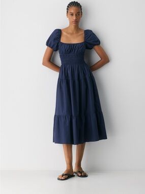 Aritzia/Wilfred
Allegoria Poplin Dress